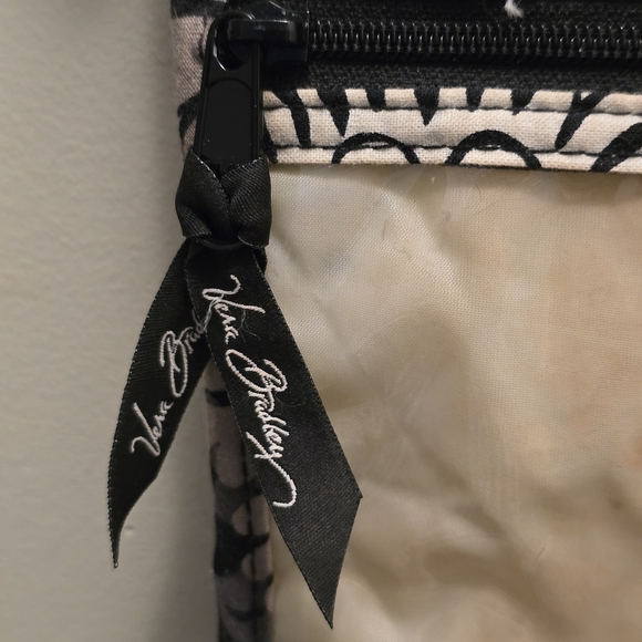 Vera Bradley Retired Black and Yellow Floral Travel Bag - Picture 4 of 12